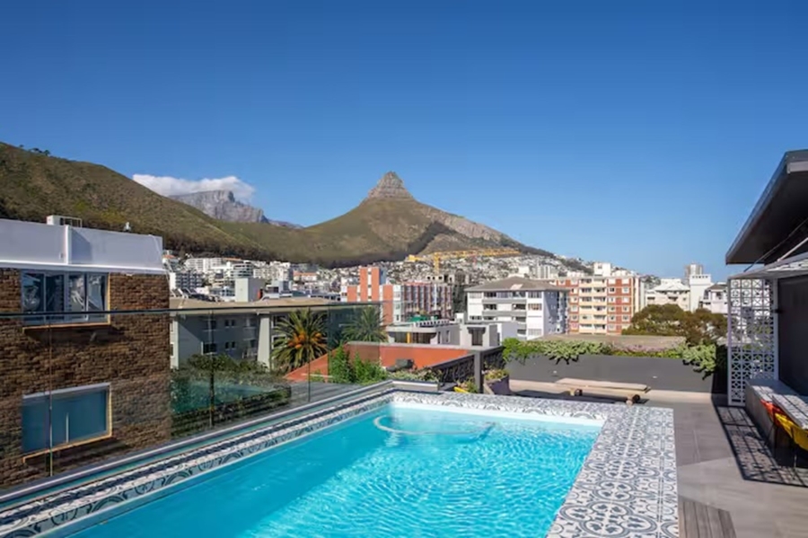 1 Bedroom Property for Sale in Sea Point Western Cape